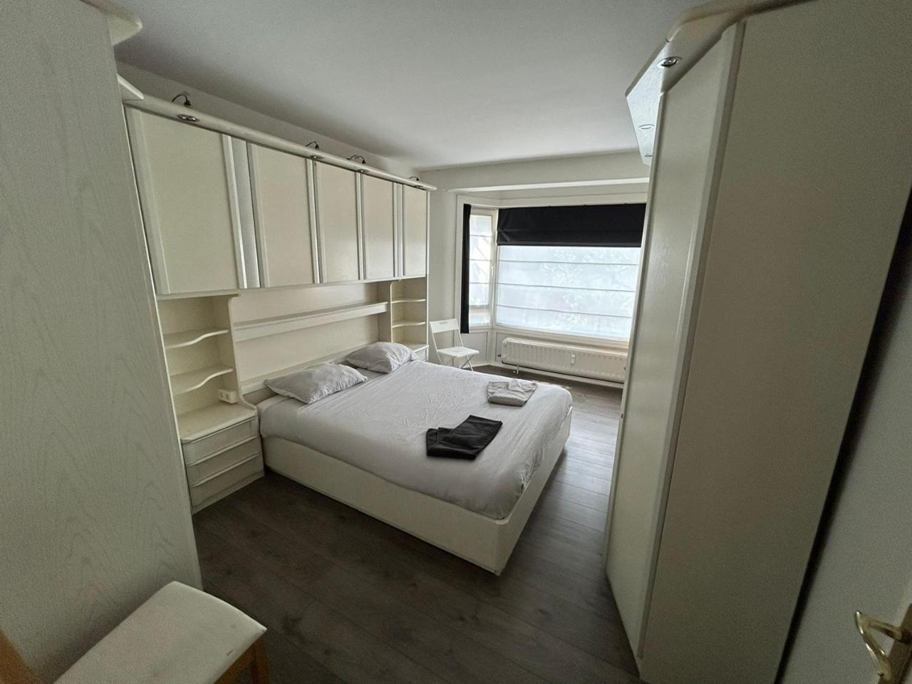 3 Bedroom Apartment Nearby The Sea Остенде Экстерьер фото